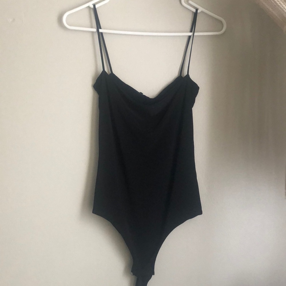 Square neck spaghetti strap bodysuit